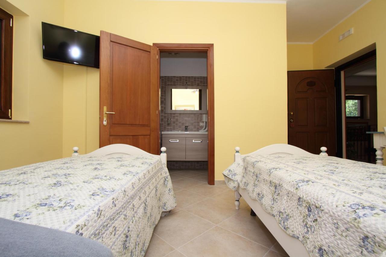 Azienda Agrituristica La Tenuta Del Falco Piedimonte San Germano エクステリア 写真